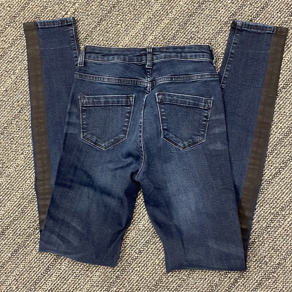 Jeans - Picture 3 of 3